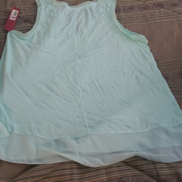 Tank top - Picture 3 of 3